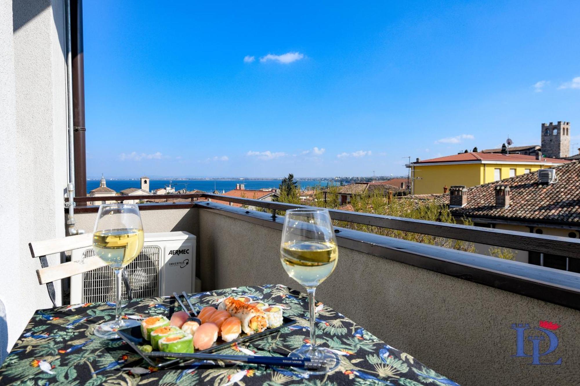 Desenzanoloft Official Partner Marriott Homes & Villas - Smiling In Desenzano Lake View Desenzano del Garda Exteriér fotografie